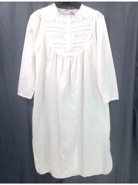 Vintage Delicates Womens Brushed Back Nightgown Size S Pleated Silky Embroidered